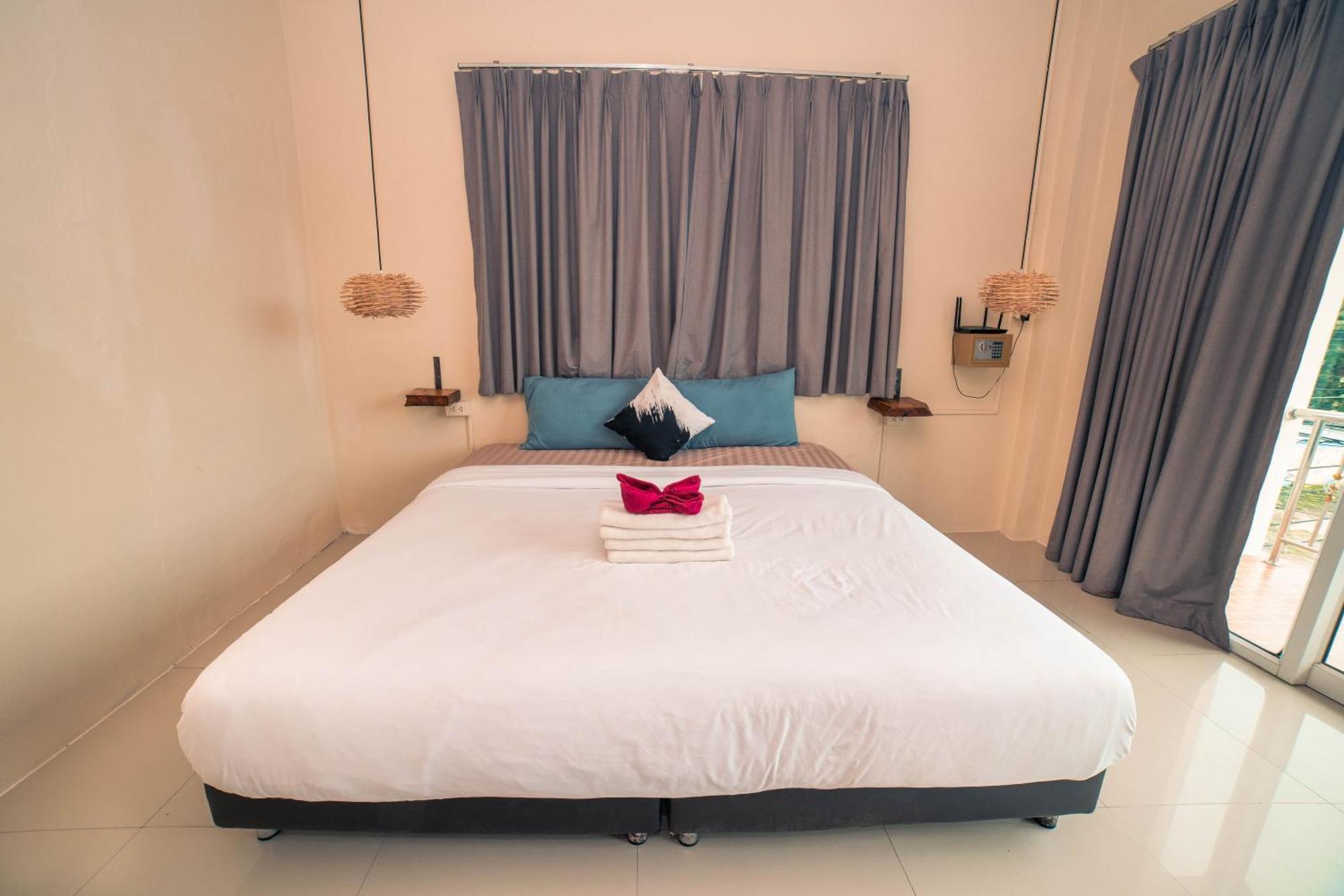 Arena Seaview Hotel Baan Tai Exterior foto